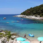 Apartamento With A Parking Space Mali Losinj, Losinj - 19618 Mali Lošinj