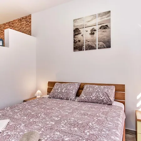 Apartman With A Parking Space Mali Losinj, Losinj - 19618 *