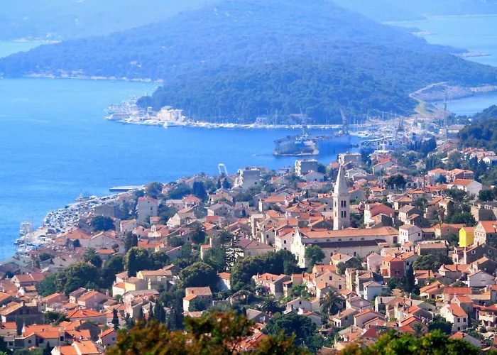 Apartament With A Parking Space Mali Losinj, Losinj - 19618 Mali Lošinj